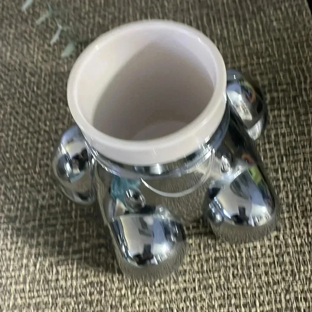 Hello kitty Sanrio 2011 Sephora chrome silver make up holder